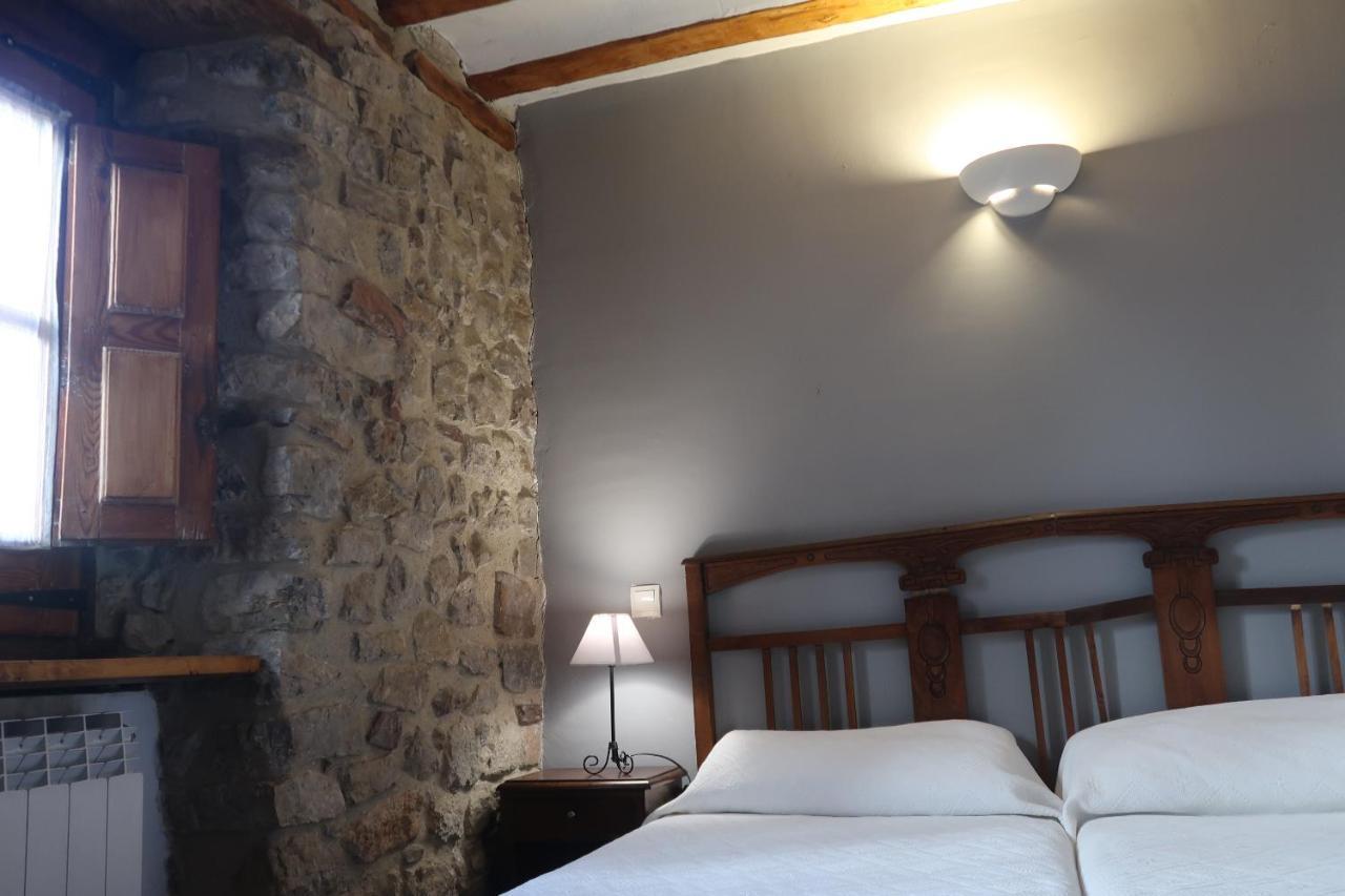 Casa Barria Hotell Pradoluengo Eksteriør bilde